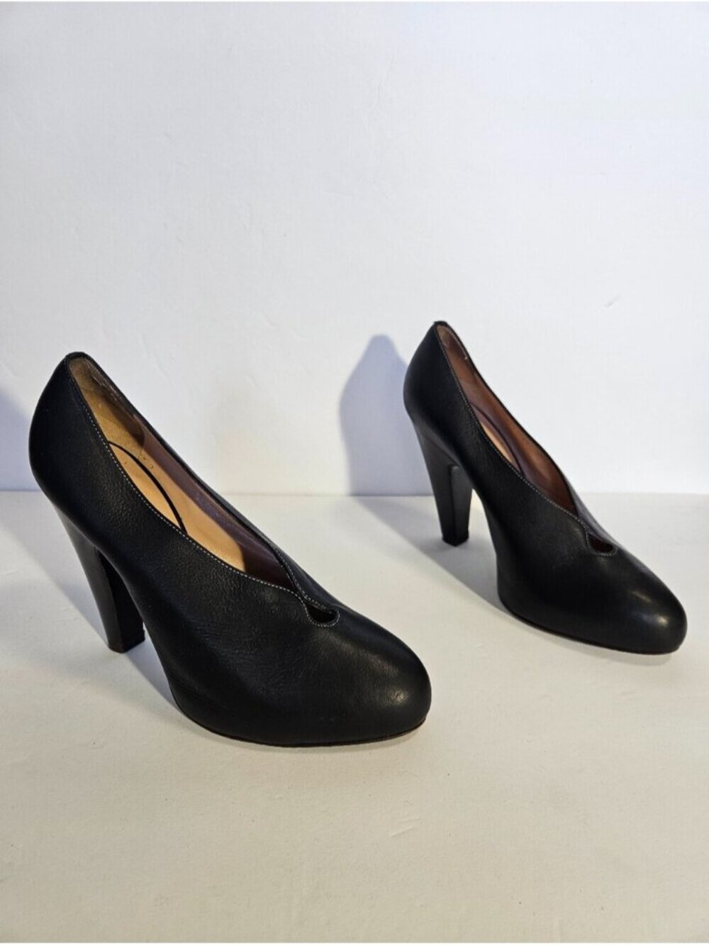 Giuseppe Zanotti Black Leather Teardrop Almond Toe Pumps